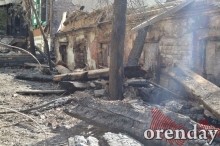 Пожарные спасали административные здания, а не наши дома: погорельцы - о пожаре в центре Оренбурга