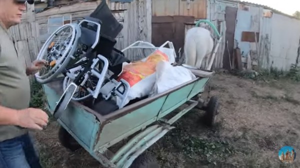 Семья погорельцев из Кирсаново переехала в новый дом и отметила новоселье Семья погорельцев из Кирсаново переехала в новый дом и отметила новоселье