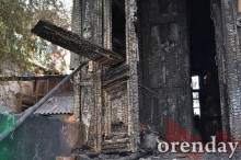 Пожарные спасали административные здания, а не наши дома: погорельцы - о пожаре в центре Оренбурга Пожарные спасали административные здания, а не наши дома: погорельцы - о пожаре в центре Оренбурга