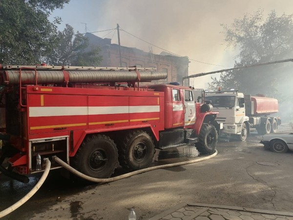 В Оренбурге в результате пожара в историческом центре города без жилья остались 53 человека