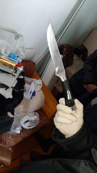 "Приставил нож к шее и потребовал деньги": грабителю из Оренбурга не изменили приговор суда