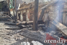 Пожарные спасали административные здания, а не наши дома: погорельцы - о пожаре в центре Оренбурга Пожарные спасали административные здания, а не наши дома: погорельцы - о пожаре в центре Оренбурга