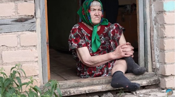 В Кирсаново два инвалида выживают в полуразрушенном доме и с ужасом ждут осени