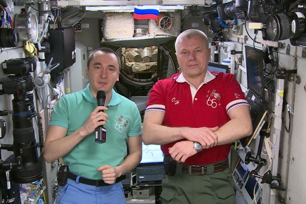 Оренбуржцам поздравление с Днем города прилетело из космоса