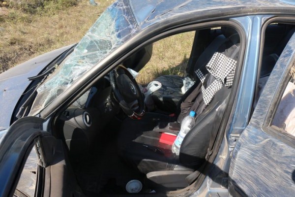 Под Матвеевкой перевернулся &laquo;Рено&raquo; из Ноябрьска. Есть пострадавшие