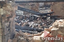 Пожарные спасали административные здания, а не наши дома: погорельцы - о пожаре в центре Оренбурга