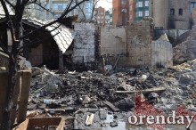 Пожарные спасали административные здания, а не наши дома: погорельцы - о пожаре в центре Оренбурга