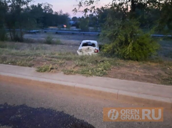 В Оренбурге маршрутный автобус с пассажирами попал в аварию