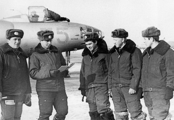 
&laquo;Ревущие военные машины превращают ночной отдых в кошмар&raquo;. Как орские депутаты 30 лет назад требовали закрыть в/ч &laquo;Сокол&raquo;		