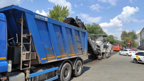 Текущий дорожный ремонт в рамках национального проекта «Безопасные качественные дороги» в Оренбурге выполнен на 80% Текущий дорожный ремонт в рамках национального проекта «Безопасные качественные дороги» в Оренбурге выполнен на 80%