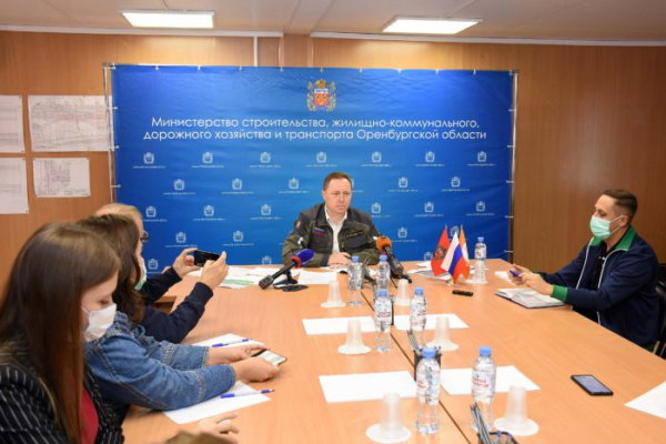 &laquo;Иного технического решения по Туркестанской нет&raquo;. В мэрии прокомментировали казус с тротуарами