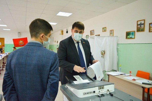 Дамир Фахрутдинов: &laquo;Голосуя на выборах &ndash; избиратель выбирает будущее своей страны&raquo;