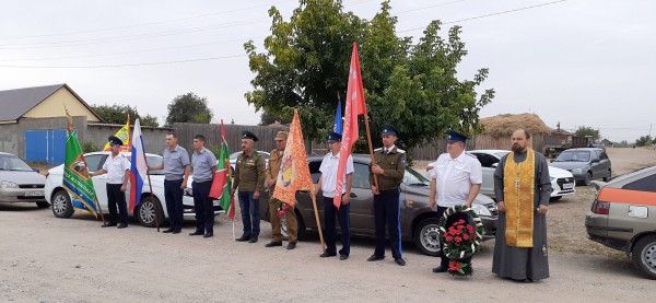 В Соль-Илецке прошел автопробег в честь памятных дат в истории России