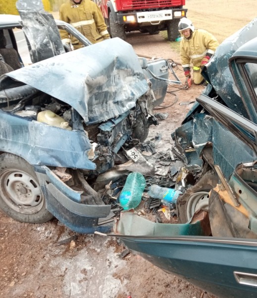 В страшном ДТП в Пономаревском районе погибли три человека и еще двое пострадали