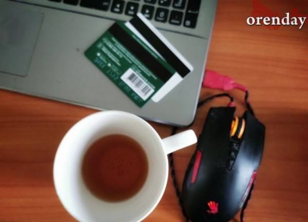 Житель Тамбовской области стал на время девушкой и "развел" на деньги орчанина