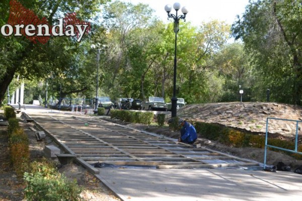 Реновация оренбургского парка &laquo;Салют, Победа!&raquo; затягивается