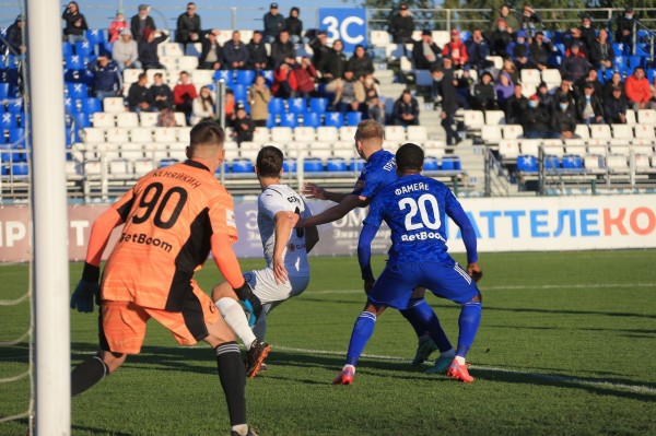 ФК "Оренбург" на выезде разгромил КАМАЗ