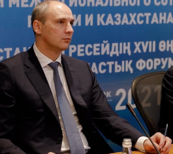 Паслер поблагодарил Путина и Токаева за поддержку в восстановлении Урала