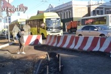 40 дней до сдачи: оренбуржцев не устраивает ремонт улиц Володарского и Постникова