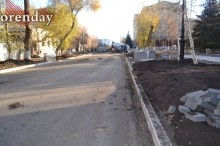 40 дней до сдачи: оренбуржцев не устраивает ремонт улиц Володарского и Постникова 40 дней до сдачи: оренбуржцев не устраивает ремонт улиц Володарского и Постникова