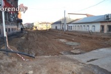 40 дней до сдачи: оренбуржцев не устраивает ремонт улиц Володарского и Постникова