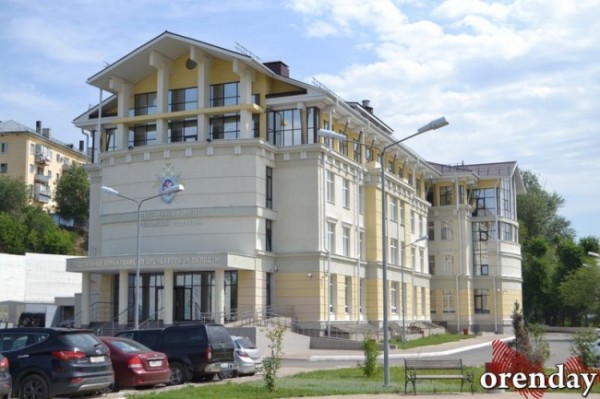 В Оренбурге на территории лесополосы грибники нашли тело девушки (18+)