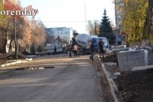 40 дней до сдачи: оренбуржцев не устраивает ремонт улиц Володарского и Постникова 40 дней до сдачи: оренбуржцев не устраивает ремонт улиц Володарского и Постникова