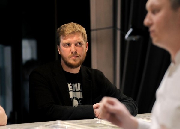 Прекратите нас уничтожать! Роман Куниловский о введении QR-кодов