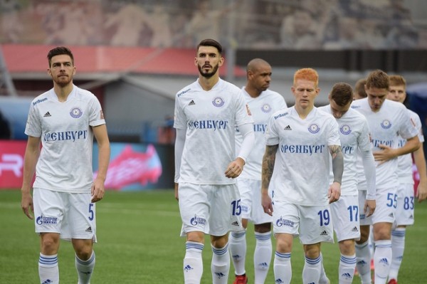 На ближайший матч ФК "Оренбург" смогут попасть всего 250 человек