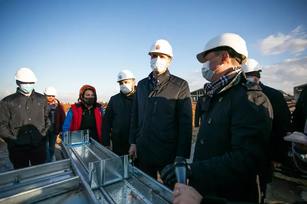 Денис Паслер проверил темпы строительства областной &laquo;инфекционки&raquo; в Оренбургском районе