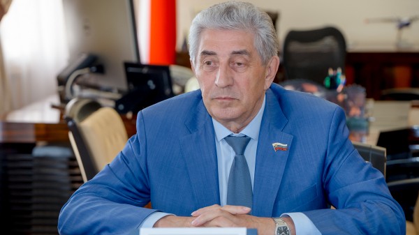 Сергей Грачёв выступил за полный запрет сцен насилия на ТВ Сергей Грачёв выступил за полный запрет сцен насилия на ТВ