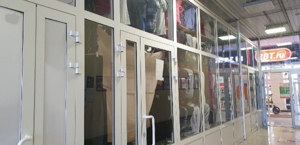 
Локдаун в Орске. Урал56.Ру проверил, как работают магазины         