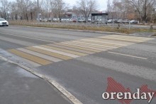 «Долговечная» разметка исчезла с большинства улиц Оренбурга «Долговечная» разметка исчезла с большинства улиц Оренбурга