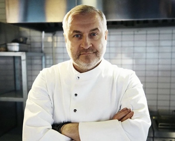 Выручки ноль, а господдержка придет потом: Алексей Маринин рассказал о проблемах после локдауна