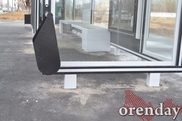 Новые остановки в Оренбурге вызывают вопросы у горожан