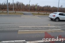 «Долговечная» разметка исчезла с большинства улиц Оренбурга «Долговечная» разметка исчезла с большинства улиц Оренбурга