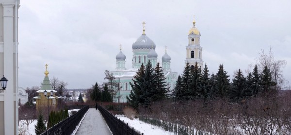 Сергей Кириенко, Игорь Комаров и Глеб Никитин оценили работы на объектах кластера «Арзамас-Дивеево-Саров» Сергей Кириенко, Игорь Комаров и Глеб Никитин оценили работы на объектах кластера «Арзамас-Дивеево-Саров»