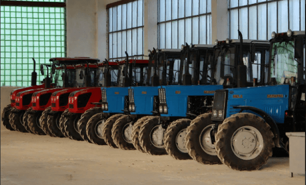 В Оренбуржье почти 100 процентов сельхозтехники поставлено на зимнее хранение