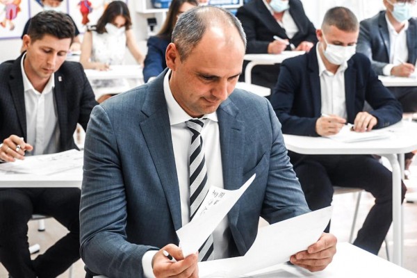 Денис Паслер встретится с помощником Путина Денис Паслер встретится с помощником Путина