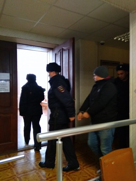 Мужчину, убившего жену и трехлетнего ребенка, на два месяца отправили в СИЗО (18+) Мужчину, убившего жену и трехлетнего ребенка, на два месяца отправили в СИЗО (18+)