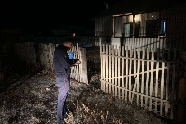 
&laquo;Моя дочка, как цветочек...&raquo;: Подозреваемый в жестоком преступлении в Кваркено рассказал, почему убил свою 3-летнюю дочь и жену        