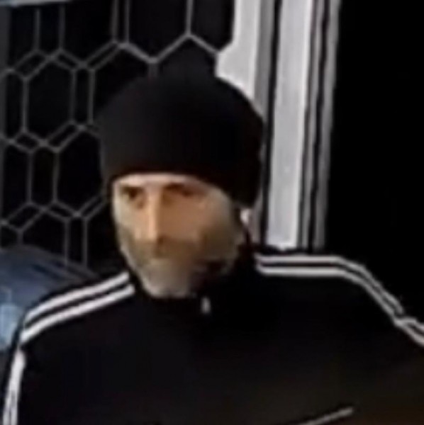 В Оренбурге разыскивают подозреваемого в хищении денег