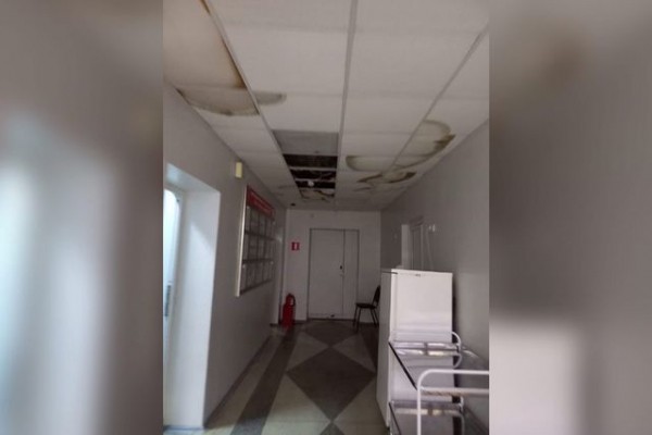 
В Оренбургском районе в детском отделении центральной больницы протекает крыша        