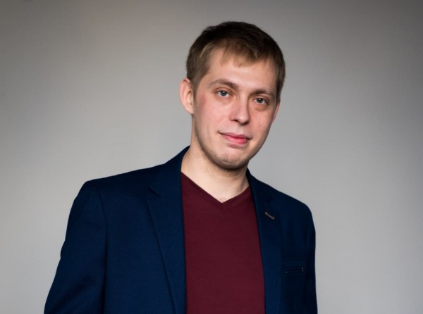 Игорь Комиссарчик: Коронавирус, лебедь, рак и щука. Почему вопрос вакцинации расколол российское общество?