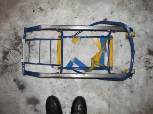 В Сорочинске вор несколькими заходами вывез на санках электромоторы из ангара