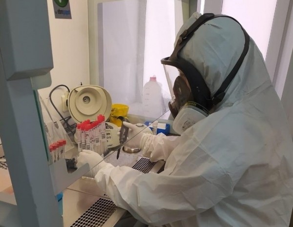 В Оренбурге, несмотря на сокращение срока действия ПЦР-теста, цены на них остаются высокими