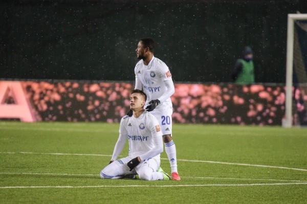 Футболисты "Оренбурга" отправились на зимние каникулы