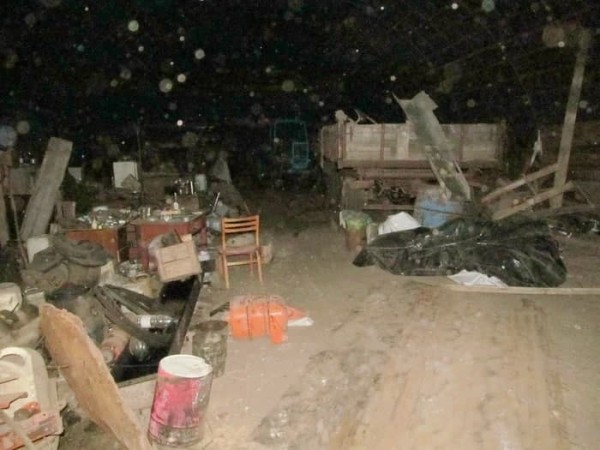 В Сорочинске вор несколькими заходами вывез на санках электромоторы из ангара