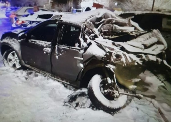 В Орске грузовик столкнулся с четырьмя легковыми автомобилями