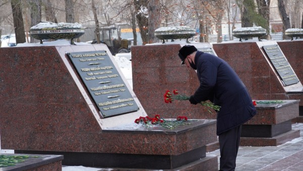 В Оренбурге почтили память Героев Отечества